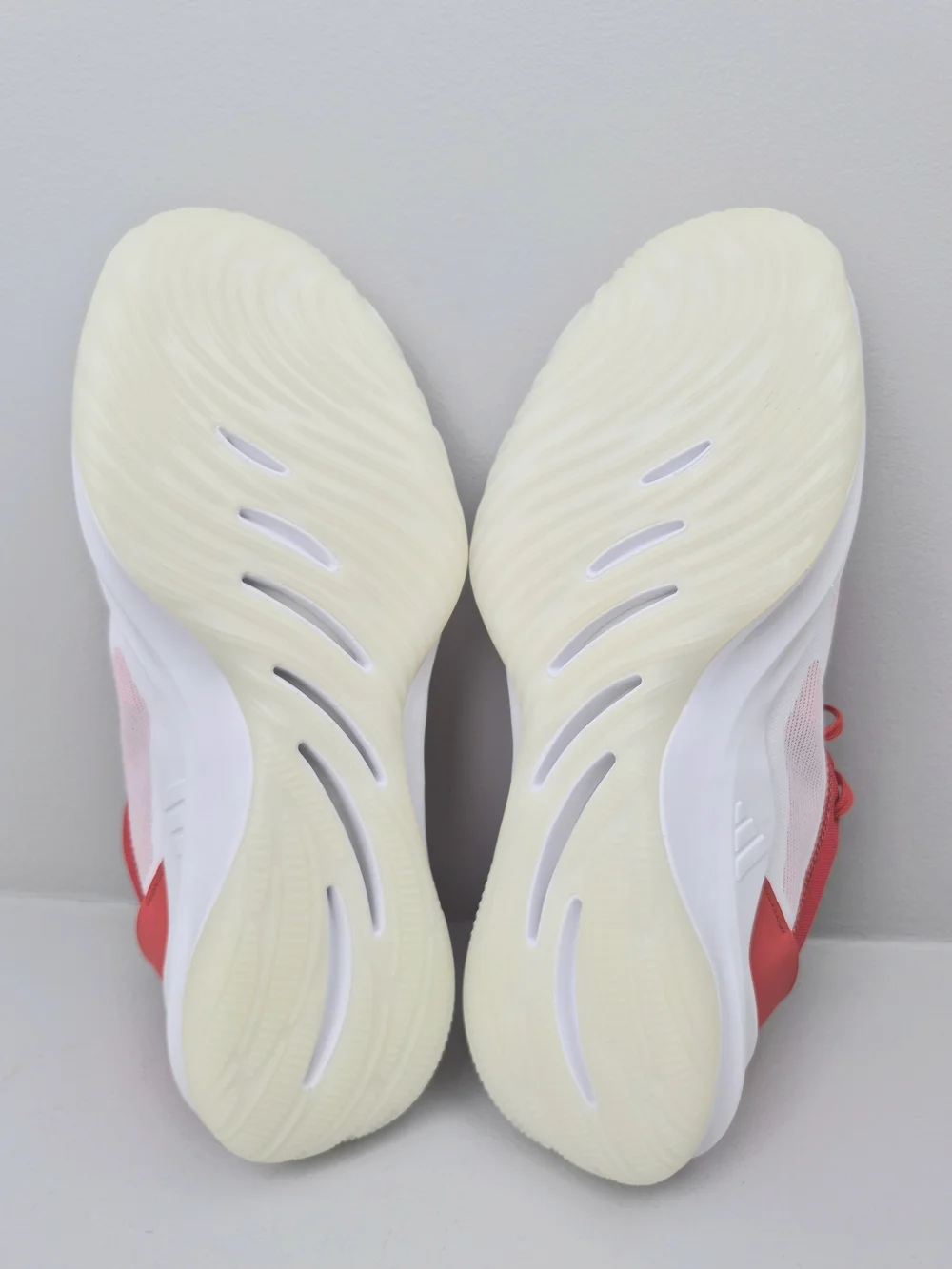 adidas adizero Basketball Shoe Men's White New without Box 10.5